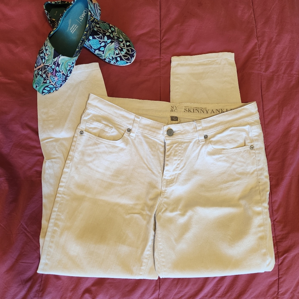 NY&Co White Skinny Ankle Jeans, Size 6